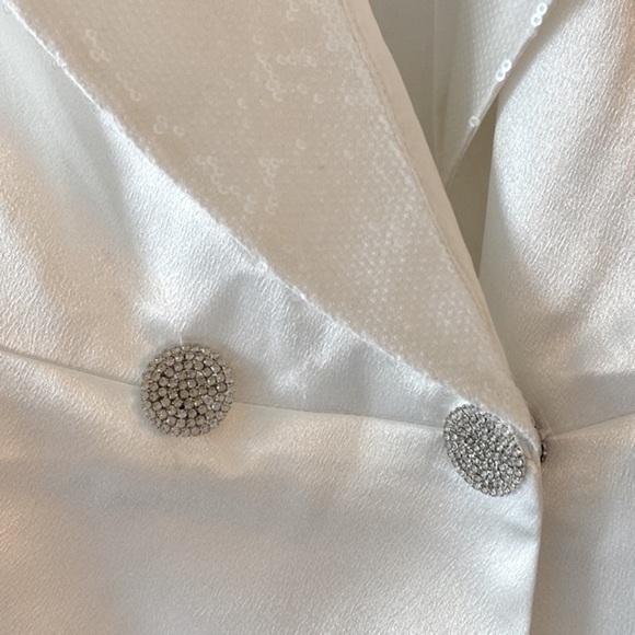 Bronx and Banco Gigi Bridal Blazer Dress in White - Picture 12 of 16